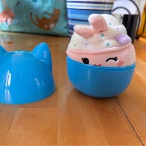 Easter SquishMallow NWT